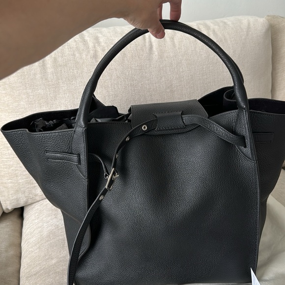 CELINE NEW Never used medium size CELINE black grained calfskin leather Big Bag - Picture 5 of 14